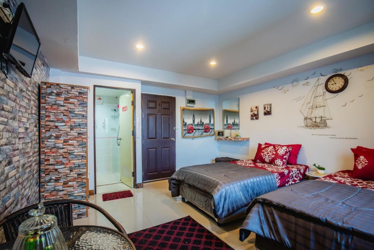 Bed and Breakfast Menulis Coolly House Patong Екстер'єр фото