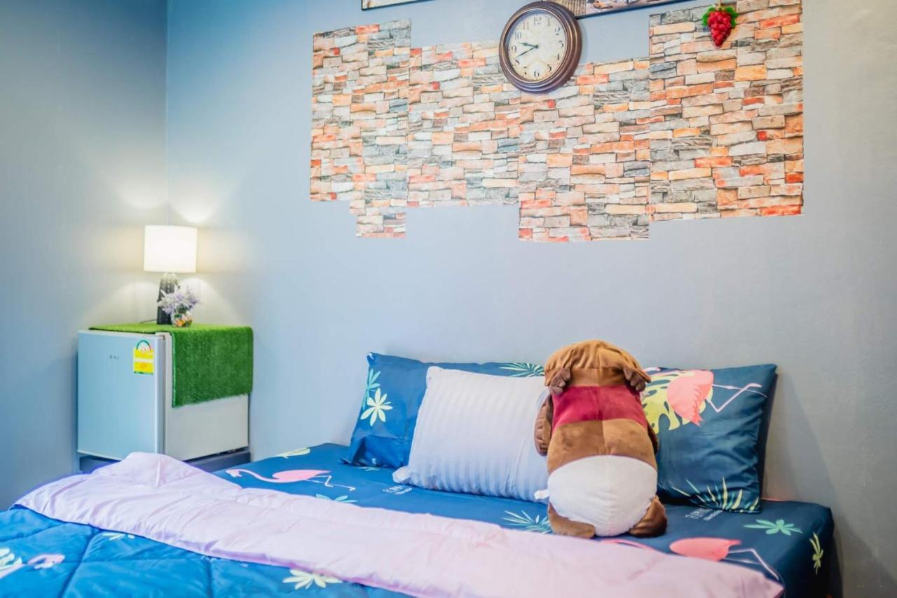 Bed and Breakfast Menulis Coolly House Patong Екстер'єр фото
