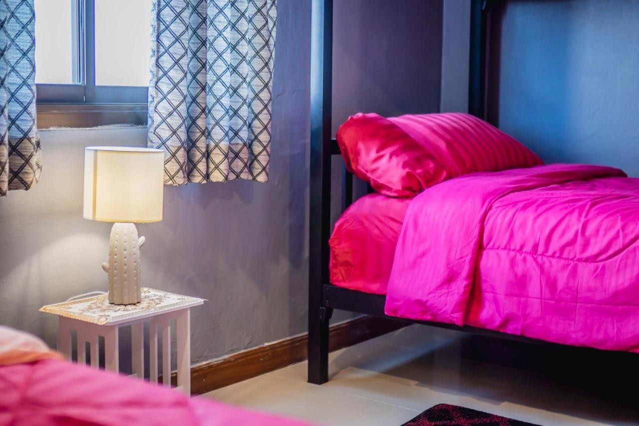 Bed and Breakfast Menulis Coolly House Patong Екстер'єр фото