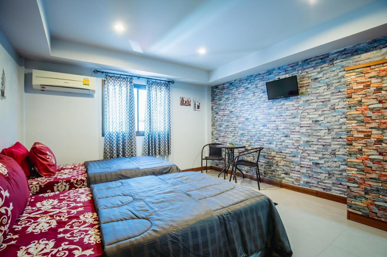 Bed and Breakfast Menulis Coolly House Patong Екстер'єр фото